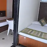 Hotel Kanha Palace