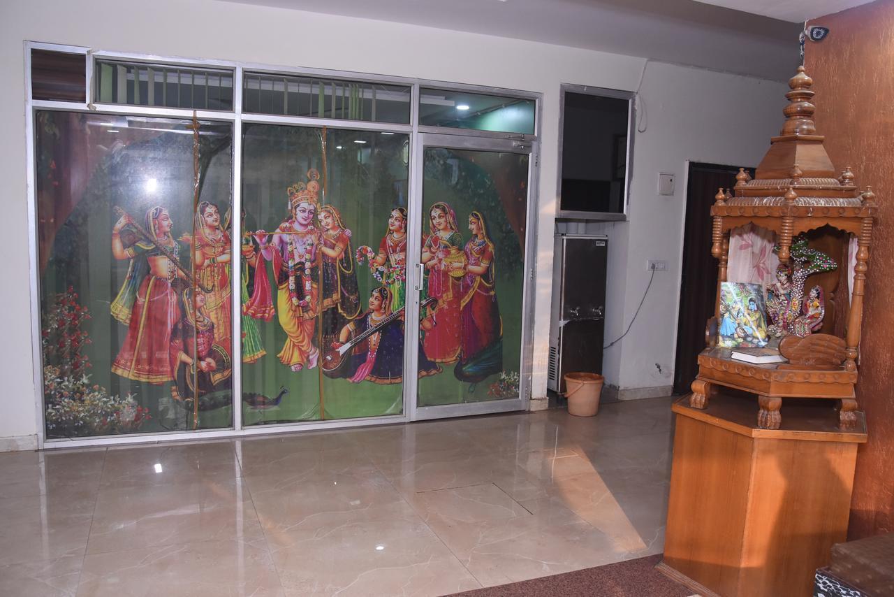 Hotel Kanha Palace *
